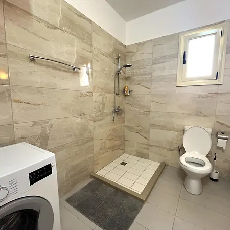 4 Stinet Apartment