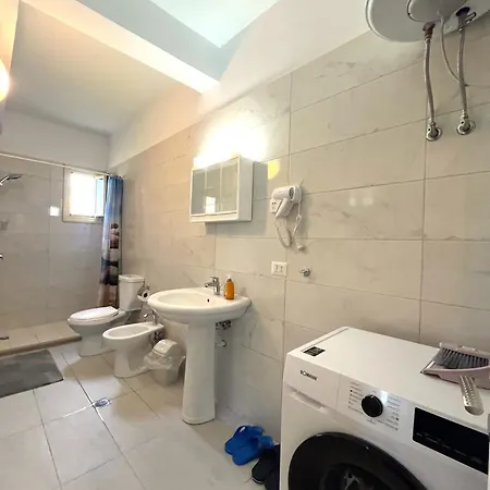 アパート 4 Stinet